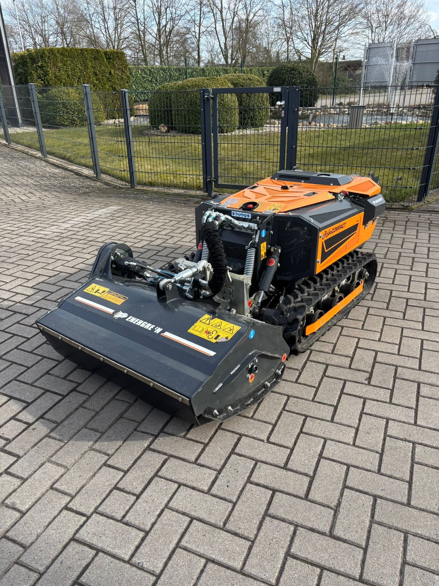 Robocompact